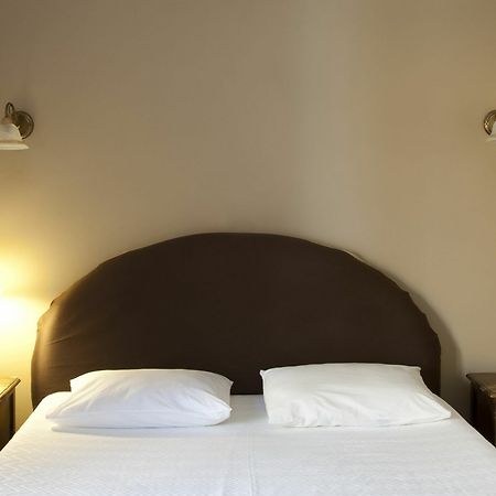 Elizabeth Hotel Атина Екстериор снимка