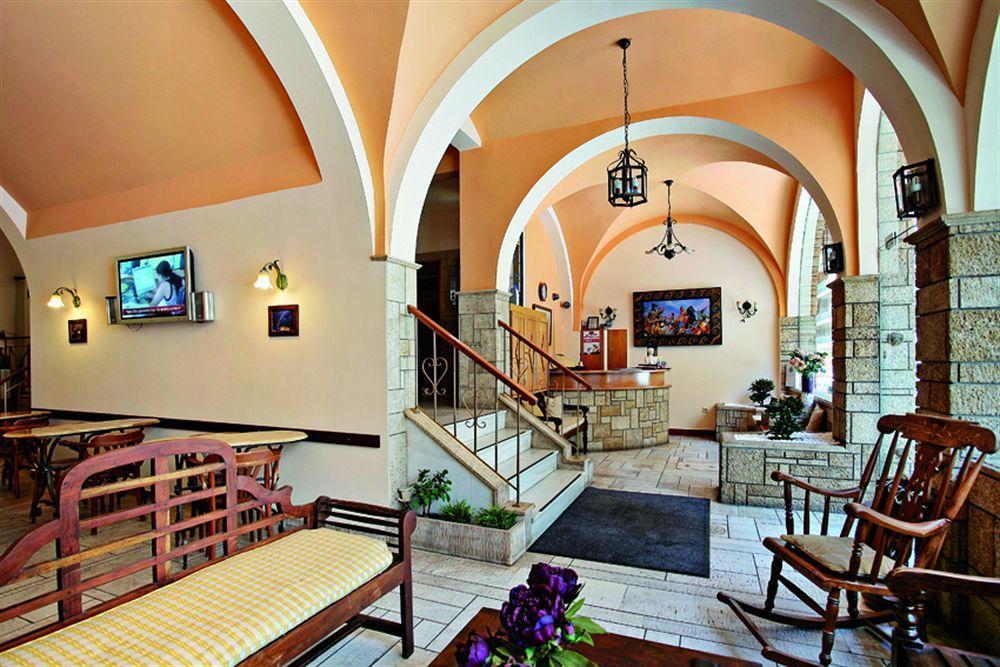 Elizabeth Hotel Атина Екстериор снимка