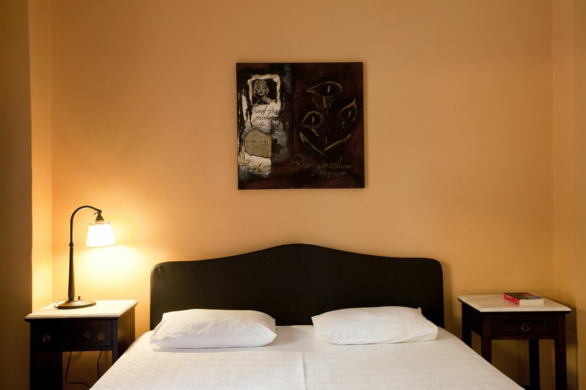 Elizabeth Hotel Атина Екстериор снимка